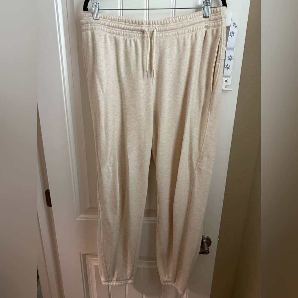 Aerie The Chill Jogger